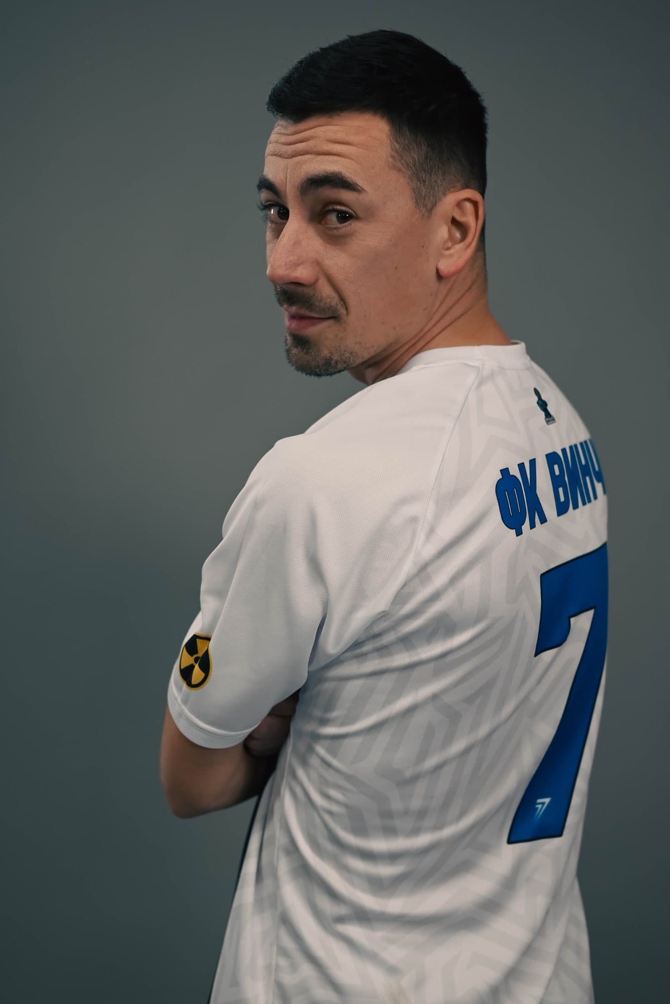 Igor Krmar danas, leđima okrenut, dres FK Vinča sa brojem 7